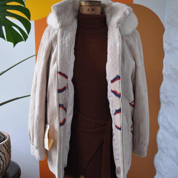 AZTEC REAL MINK COAT - Picture 6 of 13